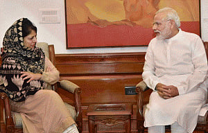 Mehbooba meets PM, presents 3-point action plan to bring peace in Kashmir