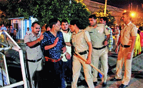 'Majnu Returns' traps 50 Romeos in Gurgaon