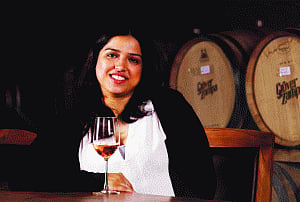 Sparkle and wine
