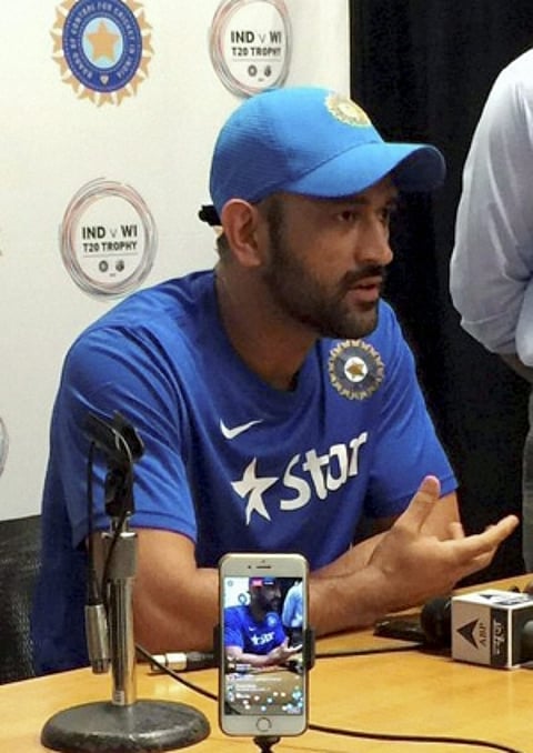 SC's relief to Dhoni, quashes criminal case