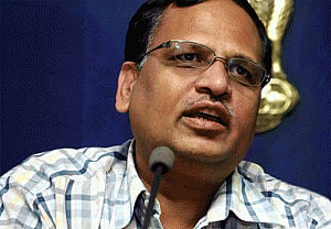 Cases against AAP leaders will continue till polls end: Jain