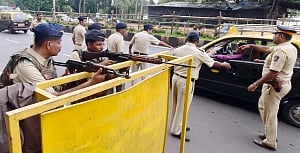 Students spot 6 suspicious armed men; Mumbai alert