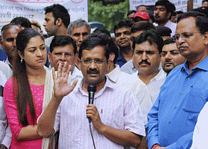 Time to stand with Centre, differences can be sorted out later: CM
