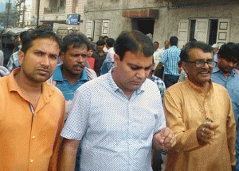 AAP MlA Gulab Singh arrested by Delhi Police in Surat