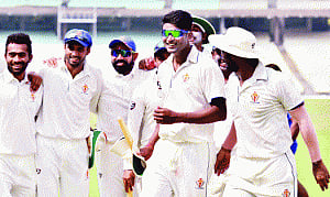 Karnataka rout Gambhir-led Delhi