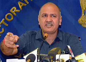 Dangerous pollution levels: Sisodia calls high-level meeting