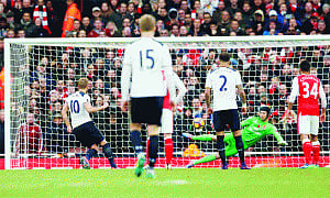 Frantic North london share spoils