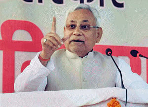 Nitish asks police to profile ex-liquor traders