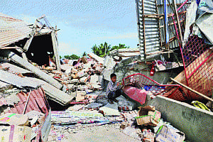 97 killed in Indonesia quake