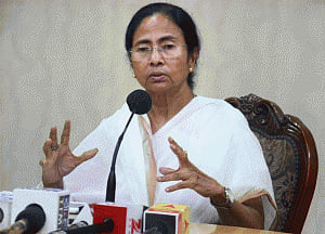 PM has no solution except giving 'bhashan': Mamata