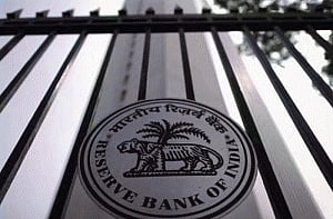 Demonetisation: RBI seeks details of fake currency from banks