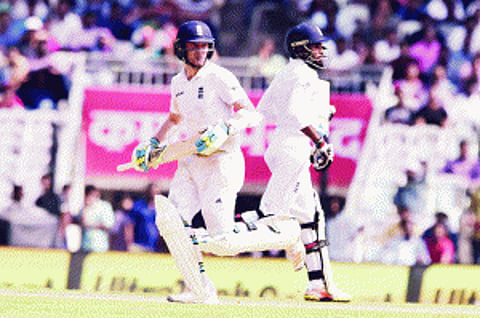 Gritty England tail comes good