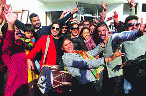 Chandigarh sweep: Note ban, anti-incumbency no issue?