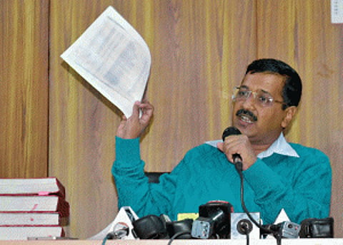 Notes ban scripted to execute Rs 8 lakh crore scam: Kejriwal