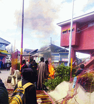 Defuse Kashmir tension