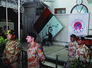 Altaf Hussain steps down