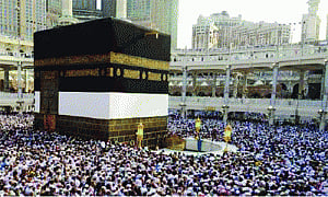 Fight for Mecca revives