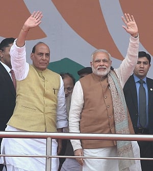 Opp engrossed with beta, paisa, parivar: PM