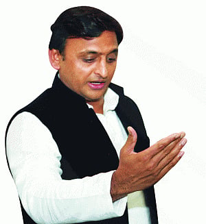 Akhilesh takes firm grip on SP