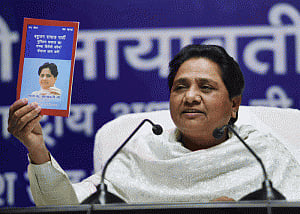 Ahead of polls, Mayawati convenes meeting of BSP candidates