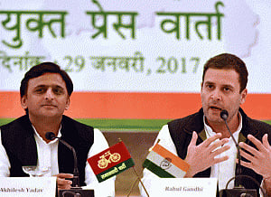 Akhilesh, Rahul call for crushing BJP's divisive politics