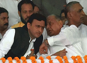 Mulayam trashes SP-Congress alliance, refuses to campaign