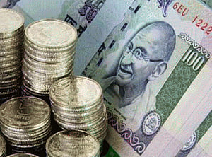 Rupee surges to 2-week high of 67.95