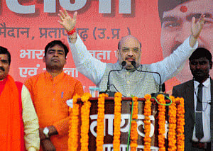SP-Cong tie up a last minute stop gap measure: Amit Shah