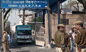 Improvised weapons make way to Tihar!