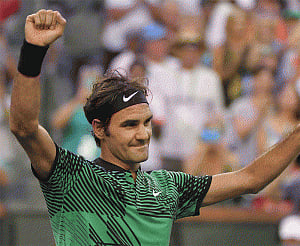 Federer beats Nadal, Djokovic loses at Indian Wells