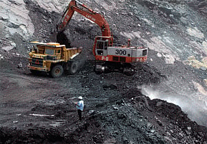 India, China slow down coal expansion, says report