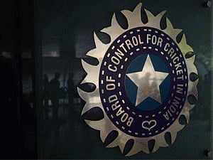 BCCI doubles central contracts; Dhoni in Grade A, Raina out
