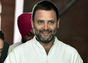 Rahul takes dig at PM over advise to babus on social media use