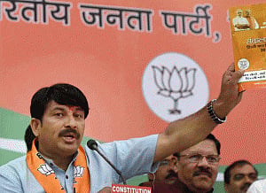BJP sweeps Delhi civic polls, blow to AAP