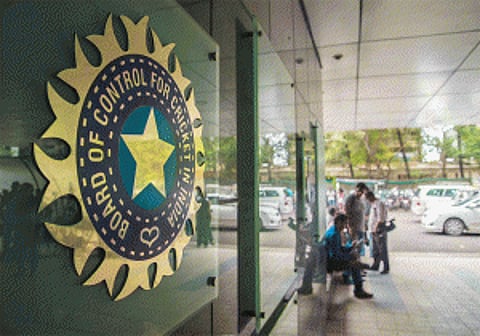 BCCI loses revenue, governance votes as Manohar plays hardball
