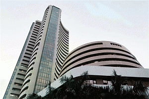 Markets scale new highs, but fail to sustain impetus