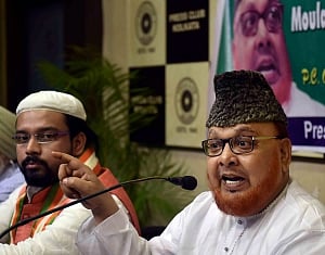 Booked for defying laal batti ban, Barkati says law vengeful