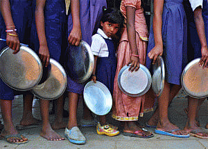 Raids in govt schools after snake found in mid-day meal