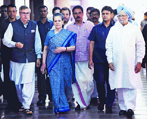 Sonia brings warring Opp to table