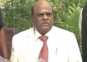 Bengal CID arrests ex-Calcutta HC judge Karnan from Coimbatore