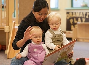 Too many pictures in books hinder kid's word learning