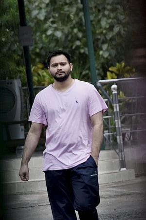 Will he, won't he divorce RJD? All eyes on Nitish