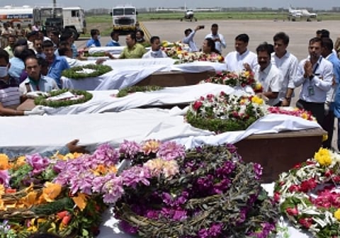 Guj CM receives bodies, gives Rs 10l to victims' kin