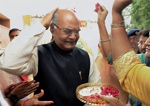 Kovind reaches Mumbai; to address MPs, legislators