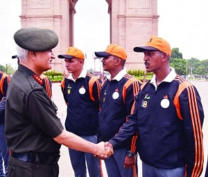Cycling expedition flagged off