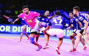 Delhi's comeback stuns Jaipur