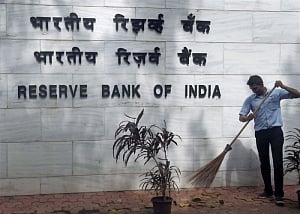 Ensure safety of customers' lockers: RBI to banks
