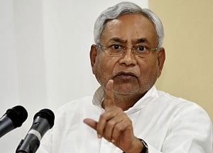 All Bihar med colleges to have eye banks by Dec end: Nitish