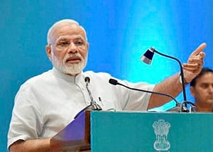 Modi asks senior officers to work towards creating a New India