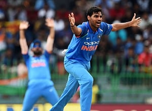 Bhuvneshwar takes five-for, Sri lanka bowled out for 238